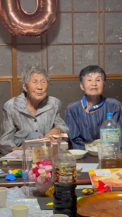 100歳の記念に、朗読を30分間もの記事動画