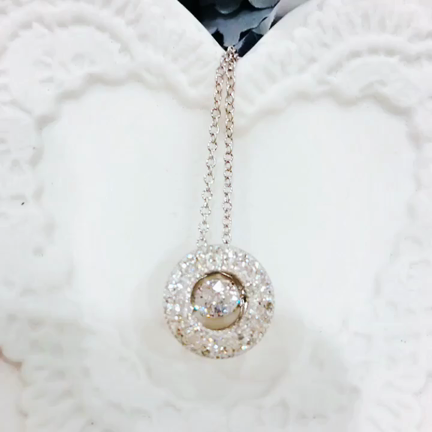 クリスタルは、まるでダイヤの輝き♪の記事動画