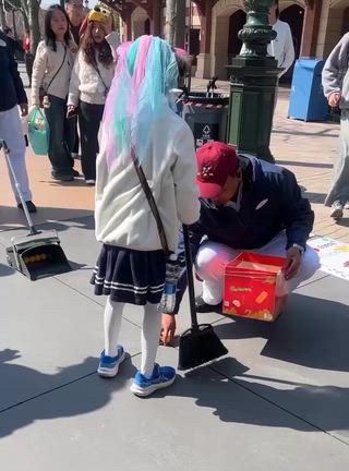 上海ディズニー現地より☆ゲームしてコレ貰ったの記事動画