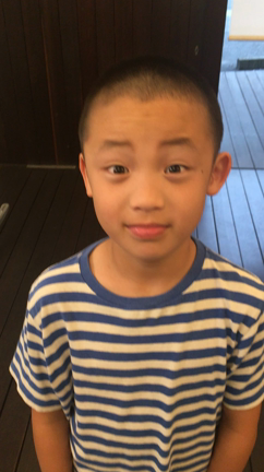 坊主男子の記事動画