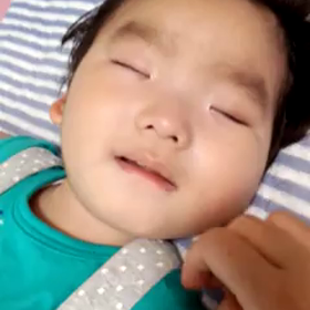 もぞ笑いの画像