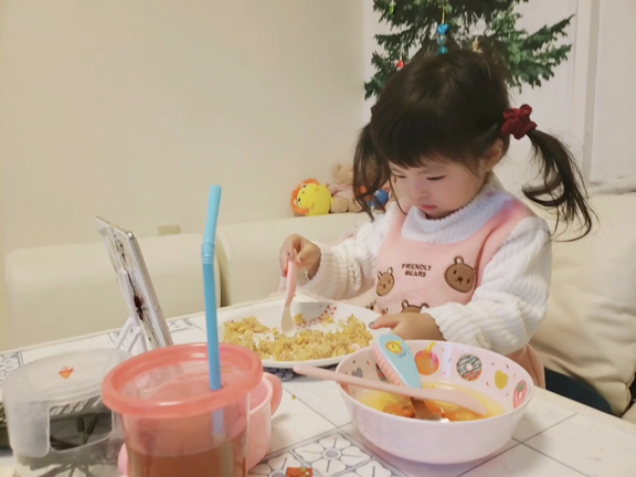 子供の成長と大人の成長の記事動画