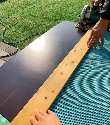 大きすぎるダイニングテーブルを小さくリメイクしたいと思った話、３の記事動画