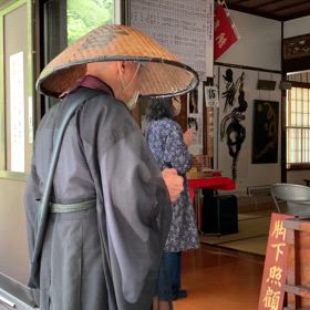 托鉢の画像