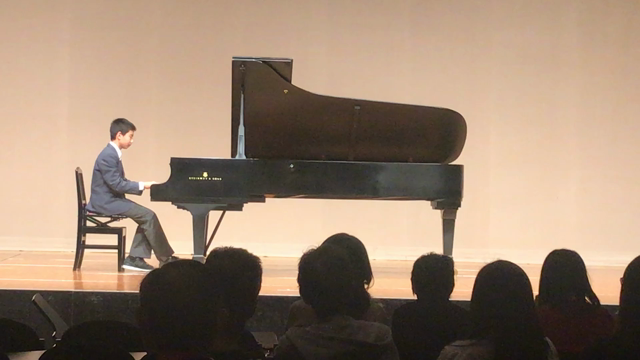 ピアノの発表会でした。の記事動画