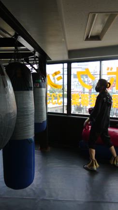 店休前営業ですの記事動画