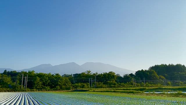 今朝の浅間山と、しなの鉄道始発列車・・・の記事動画
