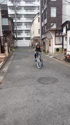 ハルコは自転車の練習の記事動画