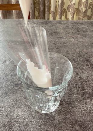 アイシングあるある！！気泡を入りにくくする工夫♡の記事動画