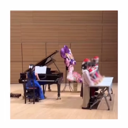 クリスマスコンサート♪レポートNo.2 講師演奏リベルタンゴとベルアンサンブルの記事動画