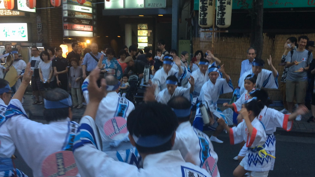 神楽坂祭り 阿波踊りの記事動画