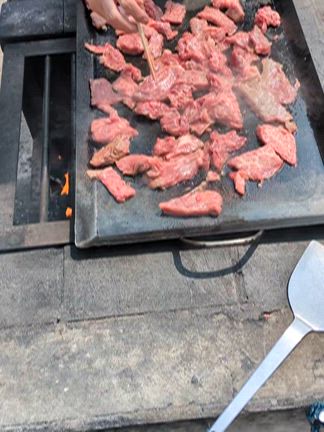 品川区大井競馬場隣の品川区民公園で理容組合の方々とBBQの記事動画