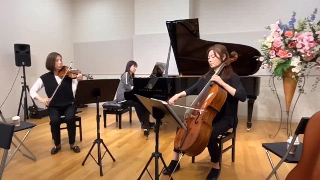 ピアノトリオの合わせ（練習）〜Tuttiのお仲間と❣️（演奏動画あり）の記事動画