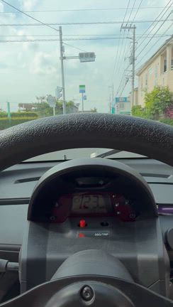 車内は暑いが楽しいから我慢するか。の記事動画