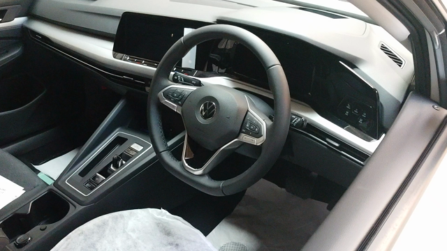 VW ゴルフ8 エンジンスターター取り付けしましたの記事動画