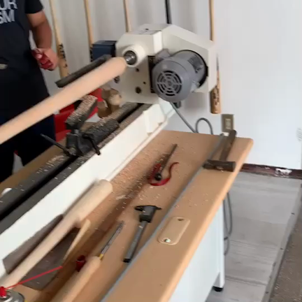 木製バットオーダーしに来た選手にバット削らせてあげた。の記事動画
