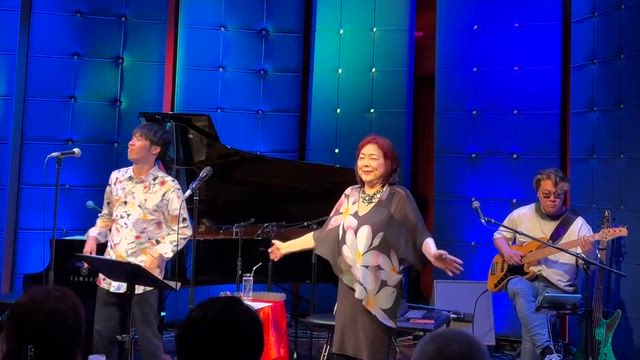 5/10(日)丸山圭子さんのバースデーライブにお伺いしましたぁ！前篇。の記事動画