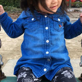 街中の公園の画像