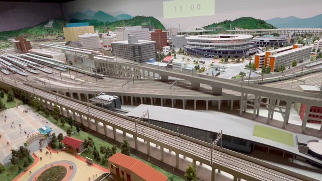 埼玉「鉄道博物館」のウォーキング（鉄道模型458）の記事動画