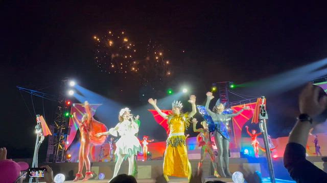 豪華ステージショーからの花火で感動のフィナーレ！ジャングリアナイトフェスの記事動画