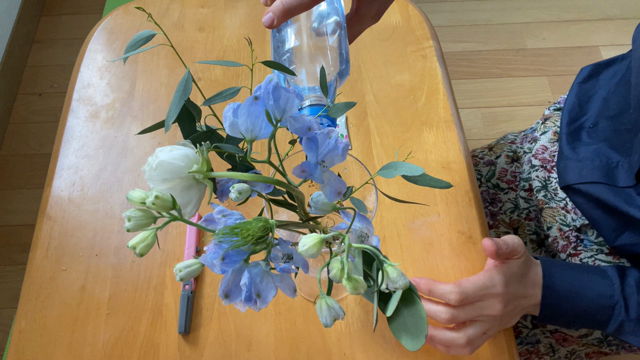 ふとした瞬間に、旬のお花が届く幸せ。の記事動画