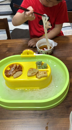 お誕生日で買った、流しそうめんの記事動画