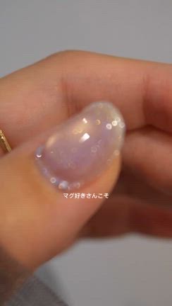 ちび爪さんにおすすめの【マグネットネイルアレンジ】の記事動画