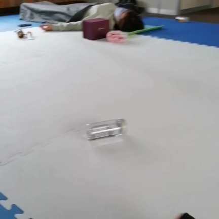 背骨や股関節の動きがなめらかにの記事動画