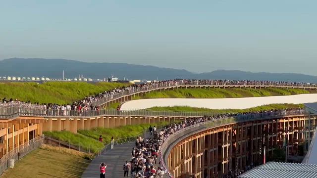 今世紀最大のスーパー盆踊りの記事動画