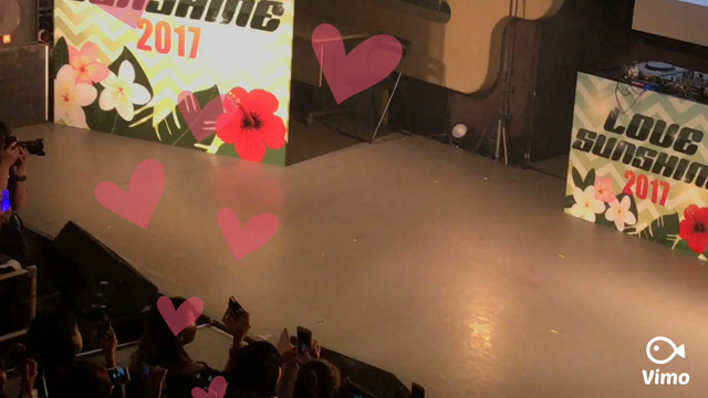 泰斗と手繋ぎランウェイ♡の記事動画