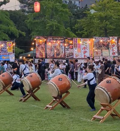 小さな櫓に大きな笑顔！高洲ふれあい祭りの記事動画