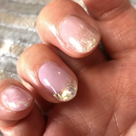薬指ガラスフレンチしてみた。でも利き手だしうまく撮れない。動画なら少しはピント...の画像