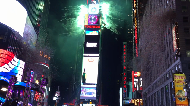 【NY】タイムズスクエア・カウントダウンヾ(●≧∀)ﾉの記事動画