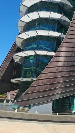 〜Perthオイスターの実力はいかほど？〜Elizabeth Quay:OYSTER BARの記事動画