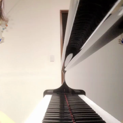 ピアノ搬入の記事動画