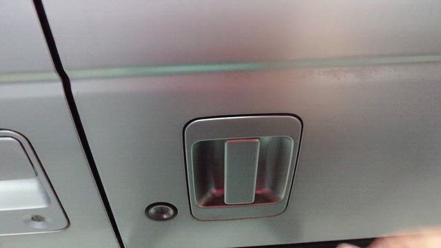 平成6年式 ホンダ ストリート HH4型 スライドドアハンドル交換の記事動画