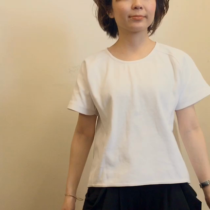 白トップスの記事動画