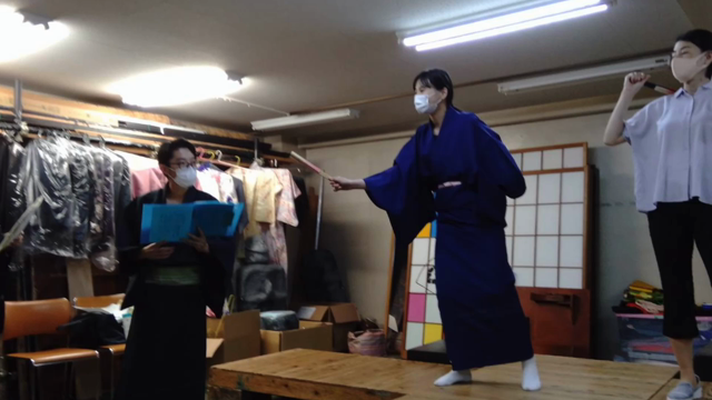 立ち方とか座り方とか（木曜日の麦畑）の記事動画