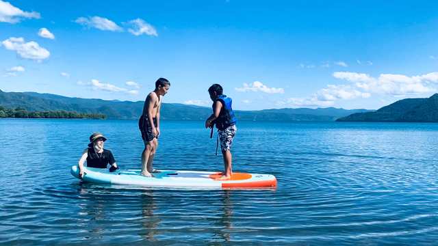 【北海道旅行記】大自然の中で美味しいものをたらふく食べました！の記事動画