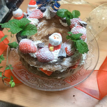 12月はやはりクリスマス1色での記事動画