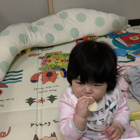 育児日記☆10カ月&3週☆せんべいの画像