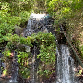 瀧川神社の滝の画像