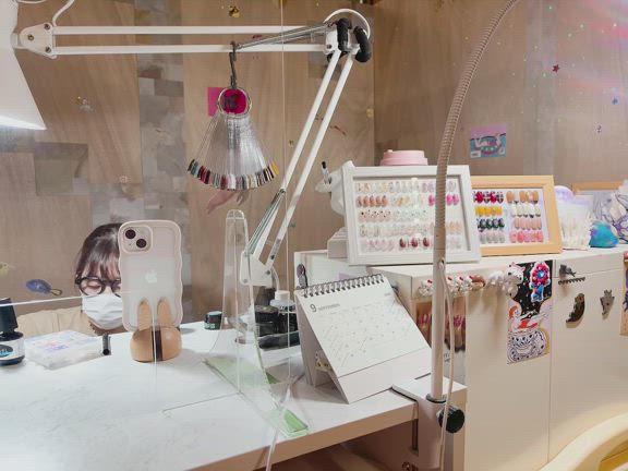 妹のネイルサロン開店の祝いへの記事動画
