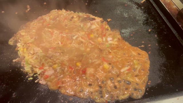 もんじゃでアツアツの私と2026年あけおめby私の記事動画