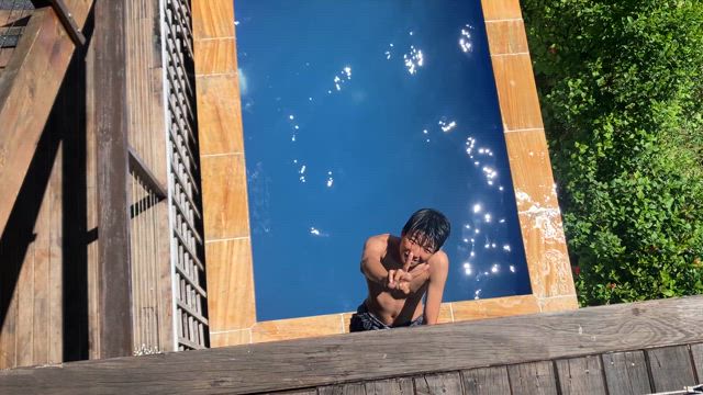 1泊6万円越えの民泊ルームツアーの記事動画