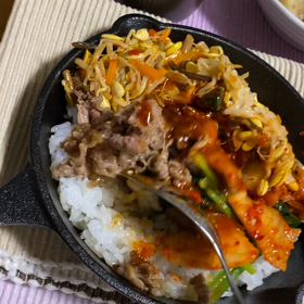 スキレットで石焼きビビンバの画像