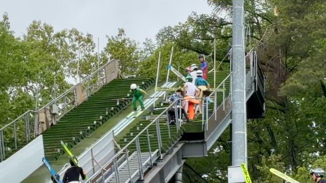 やっとジャンプっぽい飛びになりましたの記事動画