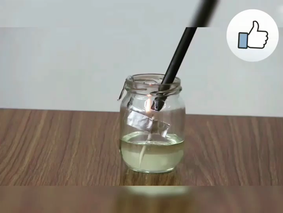 ️サラダ油でランプを作る方法 ️の記事動画