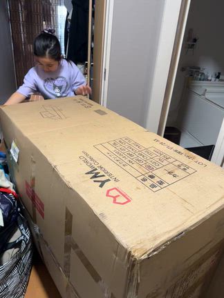女一人で組み立てられる、3万円のカウチソファ〜まだまだ子供なおてんばな娘を添えて〜の記事動画