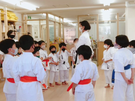 あの先生が好き！だけじゃダメな理由　代々木上原の空手教の記事動画